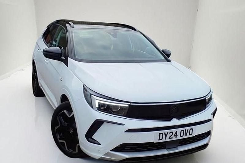 White Used 2024 Vauxhall Grandland X Ultimate SUV | £17,995 (Super price) - Image 1/1