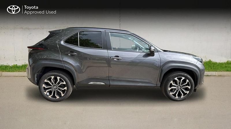 Used Toyota Yaris Hybrid Design 2023 Grey Hatchback