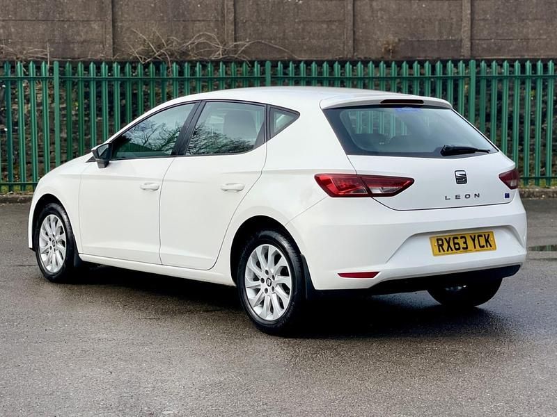 Used Seat Leon SE 2013 White Hatchback