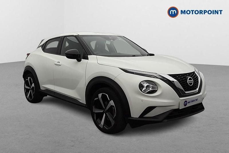 White Used 2021 Nissan Juke Tekna SUV | £14,399 (Fair price) - Image 1/4