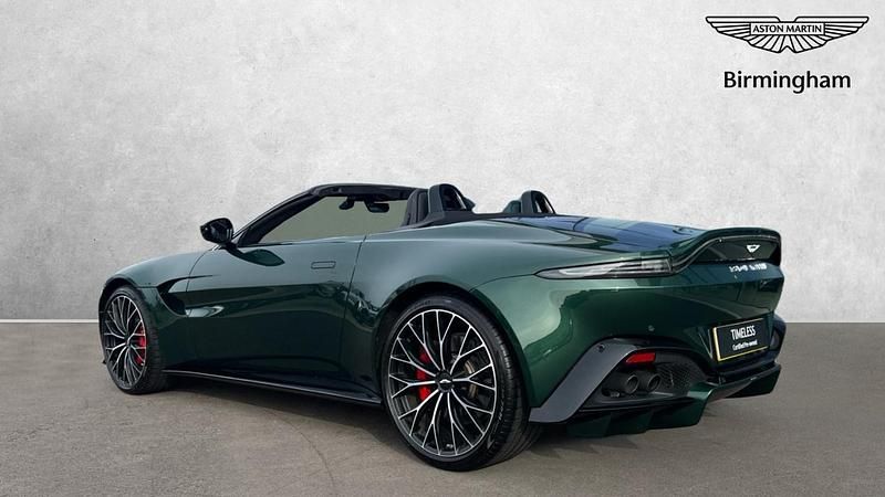 Used Aston Martin Vantage 502 HP (369 kW) 2023 Green Coupe