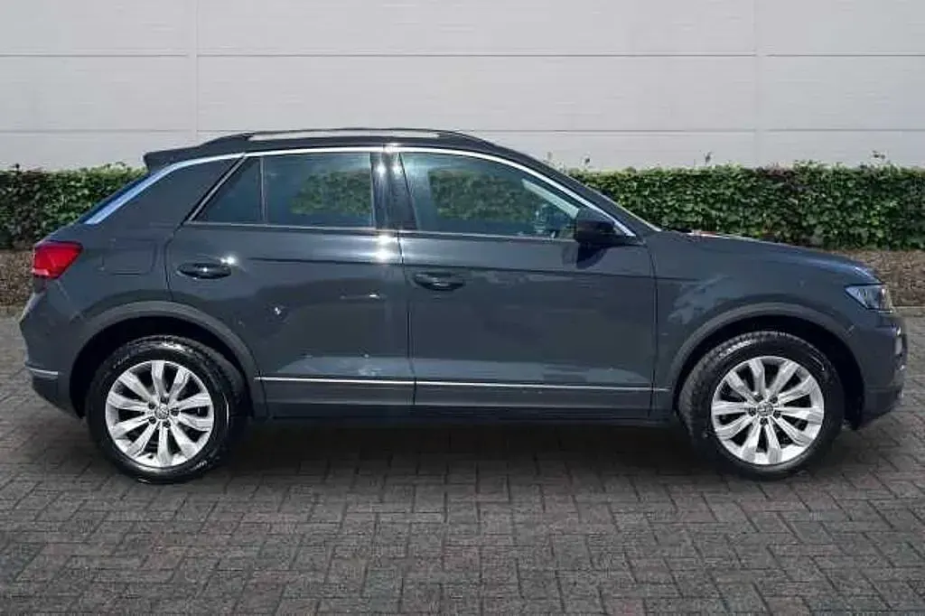 Used VW T-Roc SE 115 HP (84 kW) 2020 Grey SUV