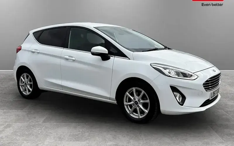 Usado Ford Fiesta Zetec 101 HP (74 kW) 2019 Citadino