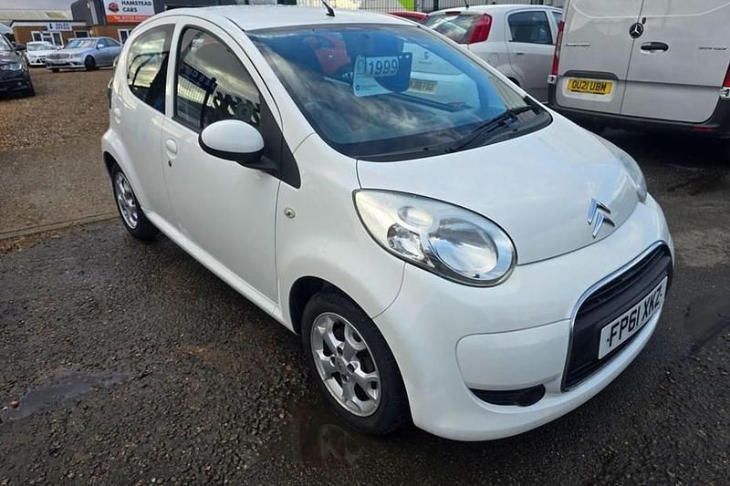 Used Citroën C1 VTR Sport 68 HP (50 kW) 2011 White Hatchback