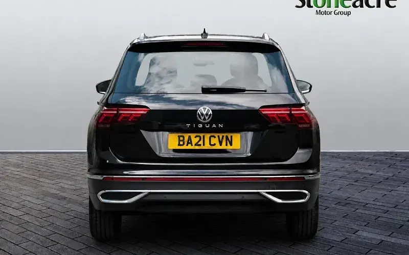 Used VW Tiguan Elegance 150 HP (110 kW) 2023 Black SUV
