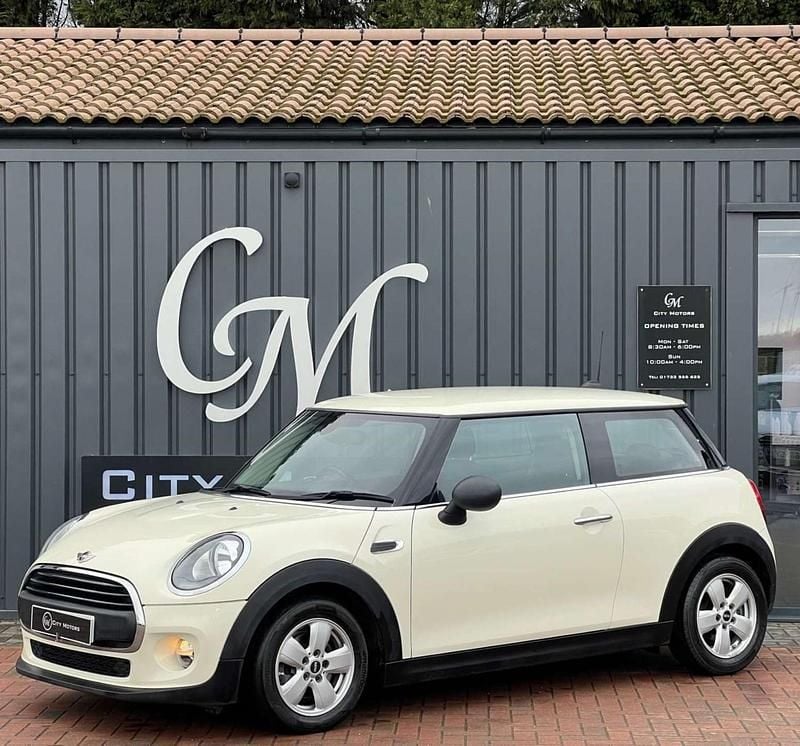 Used Mini One D Hatch 2016 White Hatchback