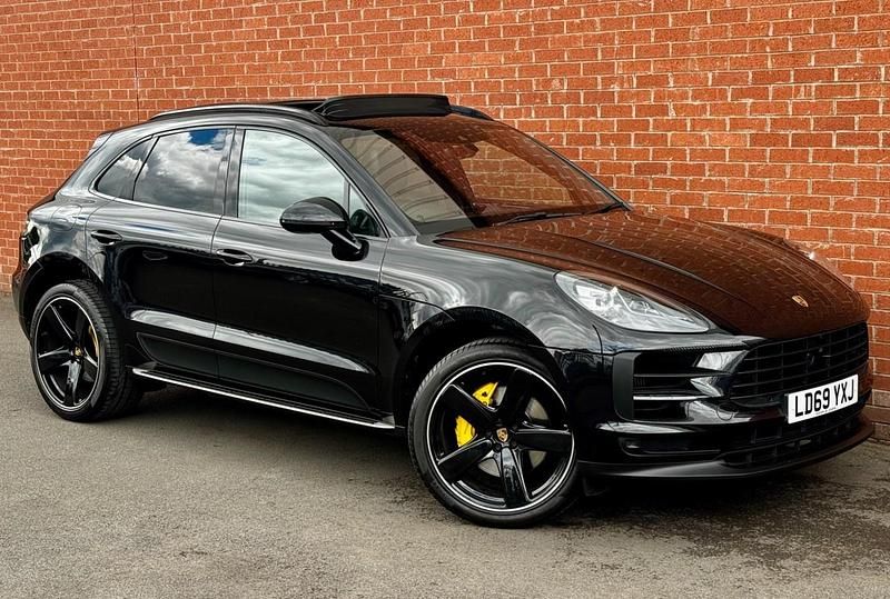 Black Used 2019 Porsche Macan SUV | £37,400 (A bit pricey) - Image 1/4