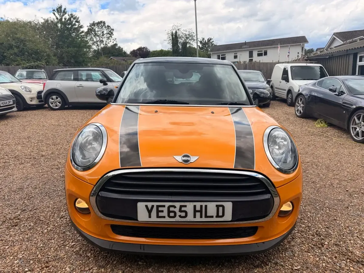 Used Mini Cooper D Hatch 116 HP (85 kW) 2015 Orange Hatchback