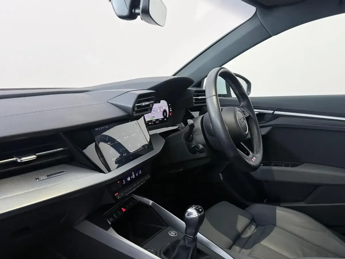 Used Audi A3 Sportback S-Line 110 HP (80 kW) 2022 White Hatchback