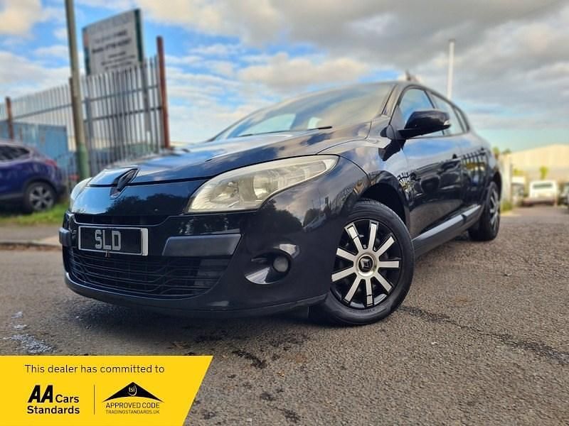 Black Used 2009 Renault Mégane III Expression | £1,495 (Good price) - Image 1/3