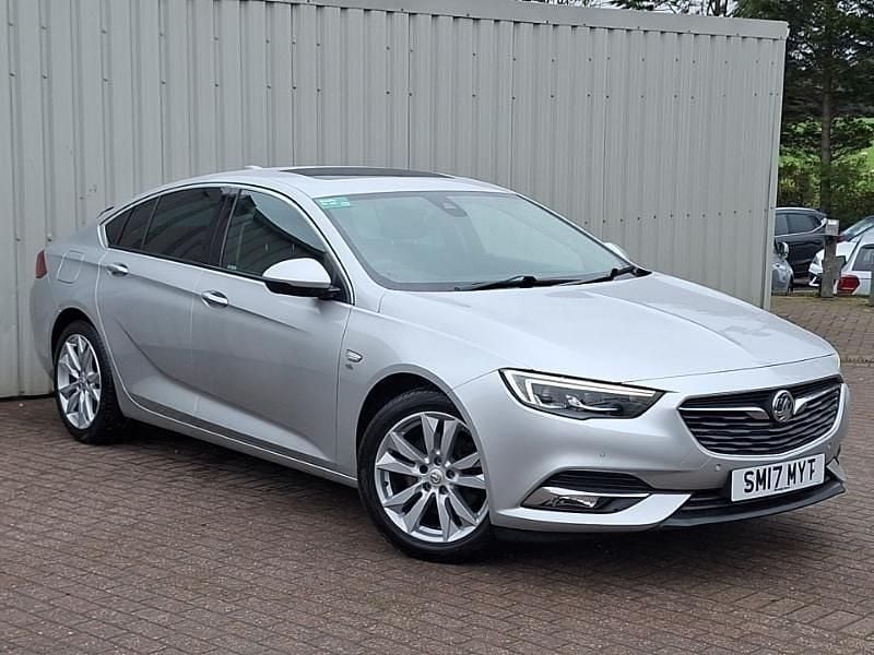 Silver Used 2017 Vauxhall Insignia Elite Hatchback | £7,998 (Fair price) - Image 1/4