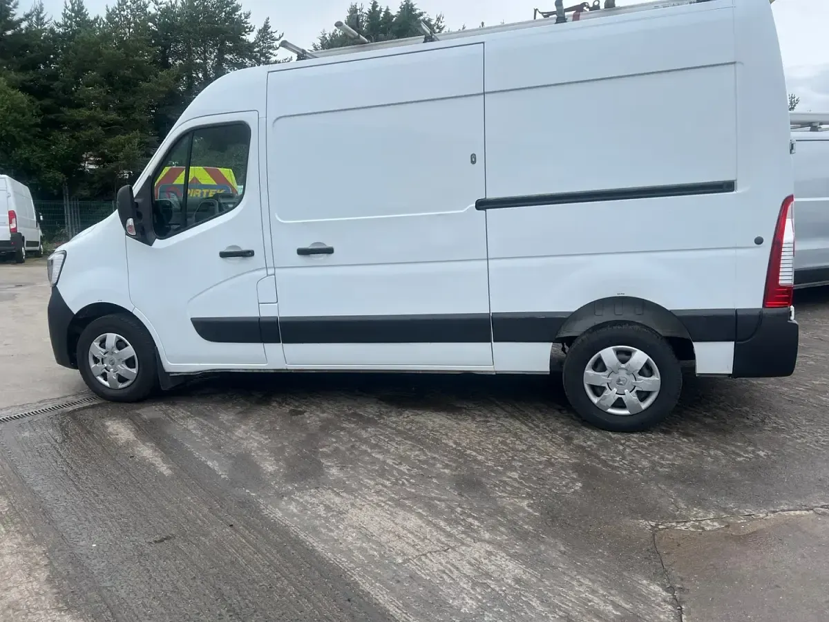 Used Renault Master Business 2020 White MPV