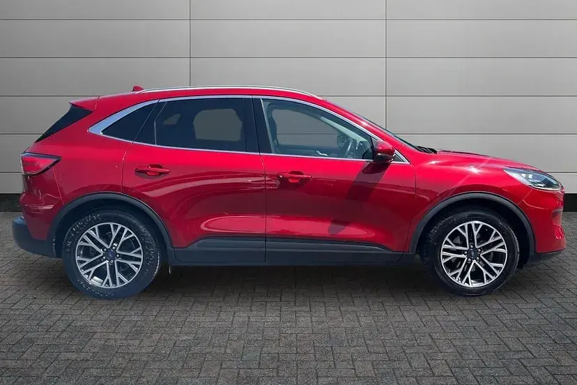 Used Ford Kuga Titanium 187 HP (137 kW) 2020 Lucid red SUV