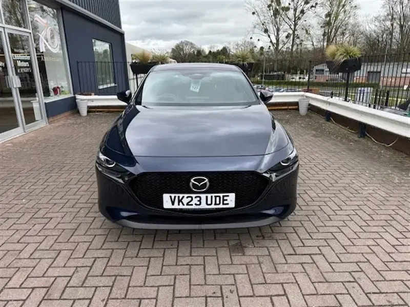 Begagnad Mazda 3 Prime-Line 122 HK (89 kW) 2023 Blå Halvkombi