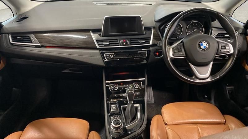 Used BMW 225 Active Tourer iPerformance 221 HP (162 kW) 2017 Brown MPV