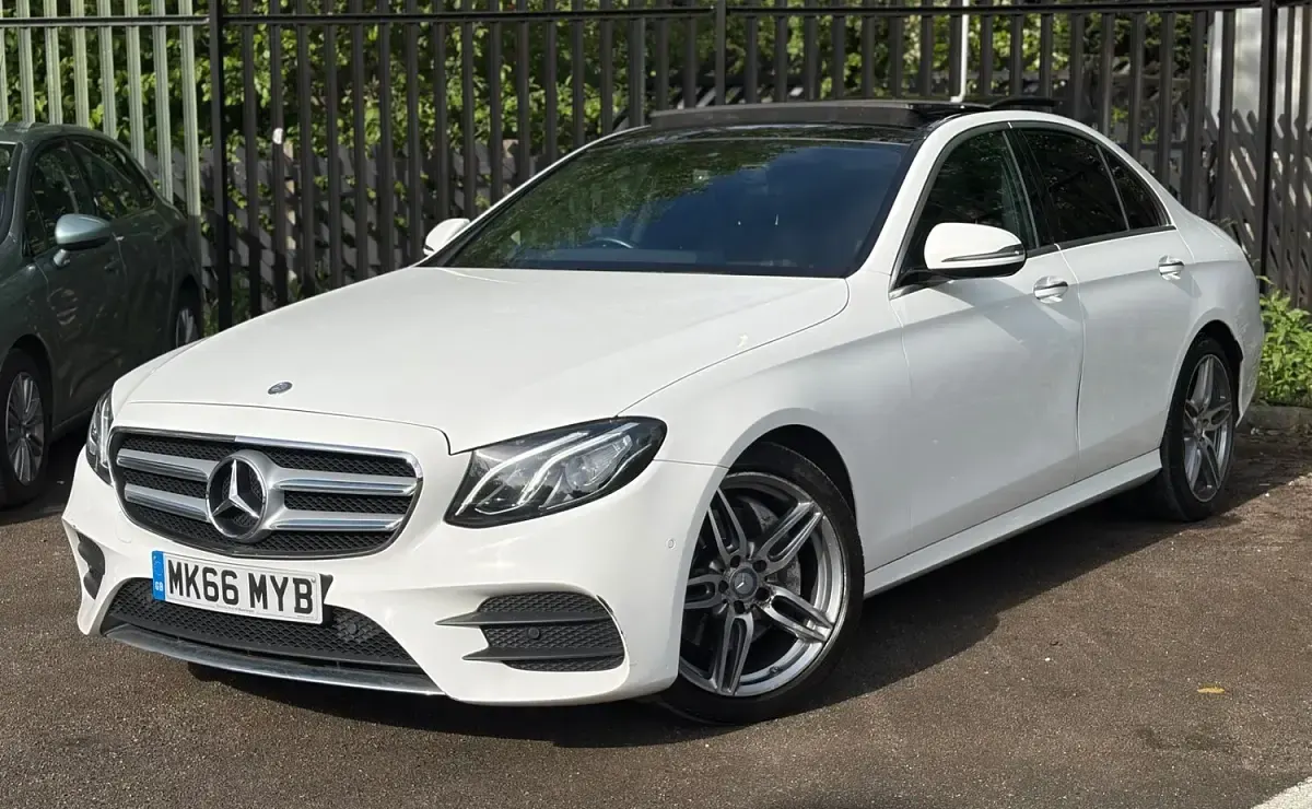 Used Mercedes E220 AMG Line Premium 2016 White Sedan