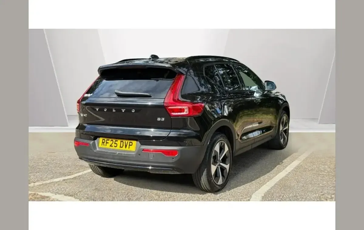 Used Volvo XC40 Plus 163 HP (119 kW) 2025 Black SUV