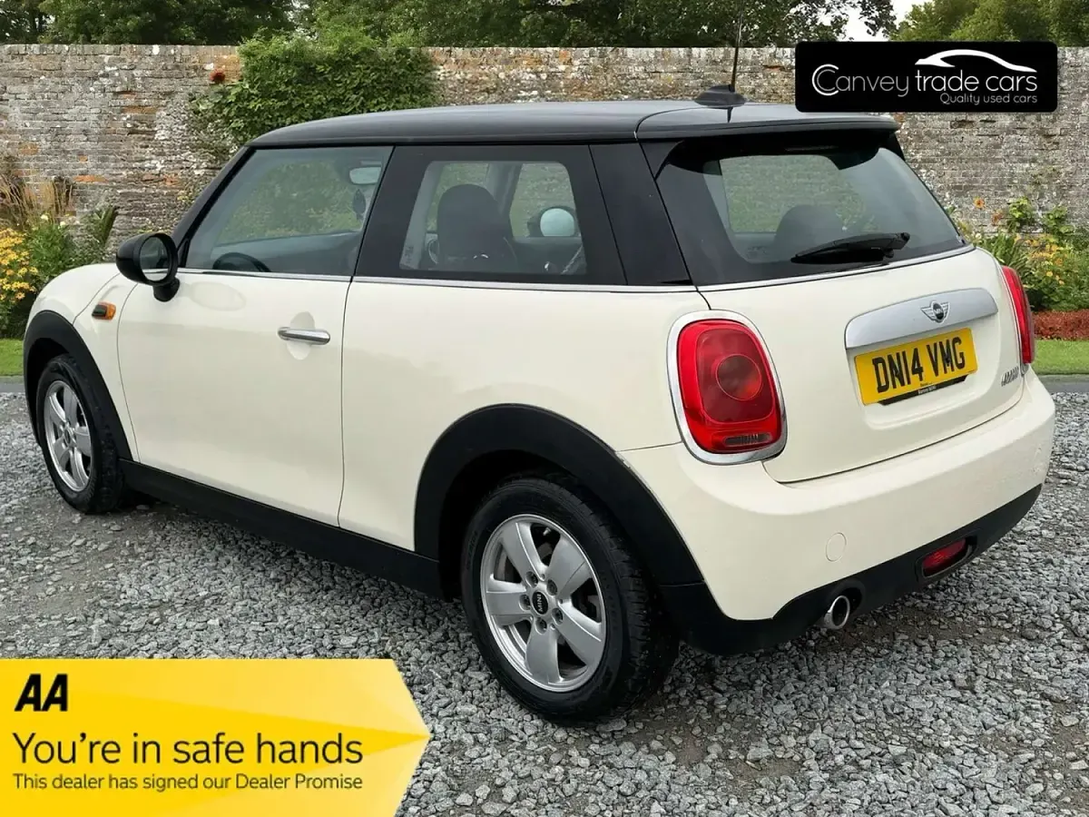 Used Mini Cooper Hatch 2014 White Hatchback