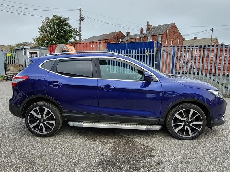 Used Nissan Qashqai Tekna 2014 Blue SUV