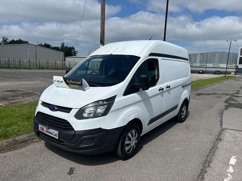 White Used 2015 Ford Transit Custom Van | £4,495 (Super price) - Image 1/4