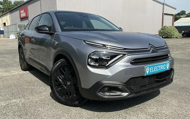 Usado Citroën e-C4 100 kW (136 CV) 2024 Berlina