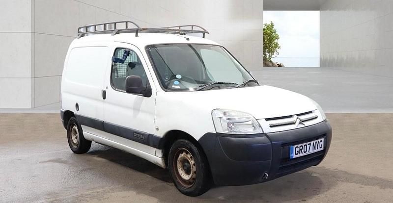 Used Citroën Berlingo 90 HP (66 kW) 2007 White MPV
