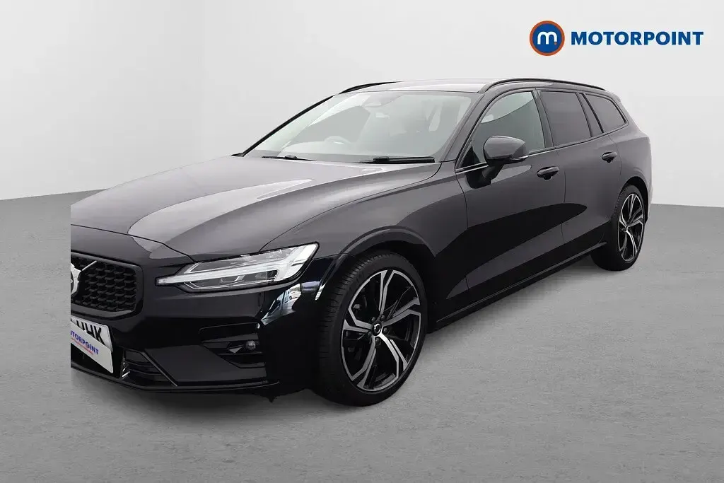 Used Volvo V60 Plus 197 HP (144 kW) 2025 Black Estate