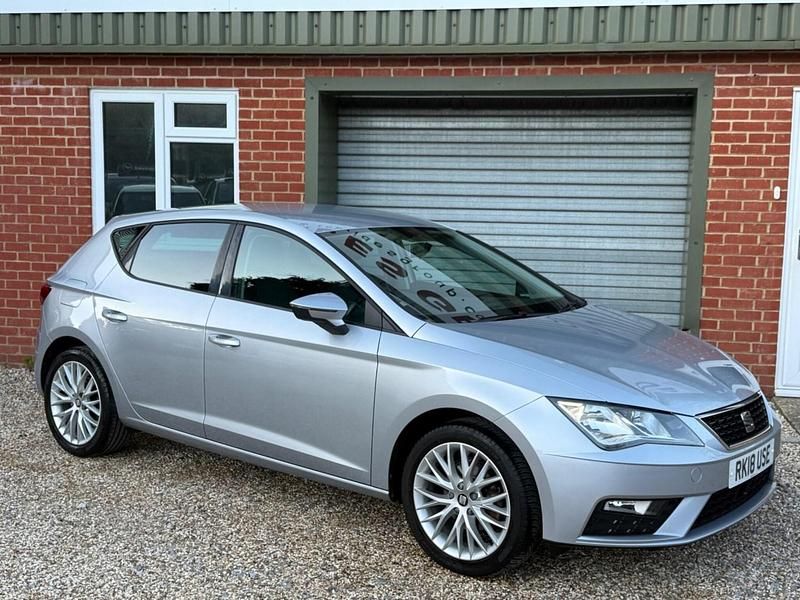Used Seat Leon SE Dynamic 110 HP (80 kW) 2018 Silver Hatchback