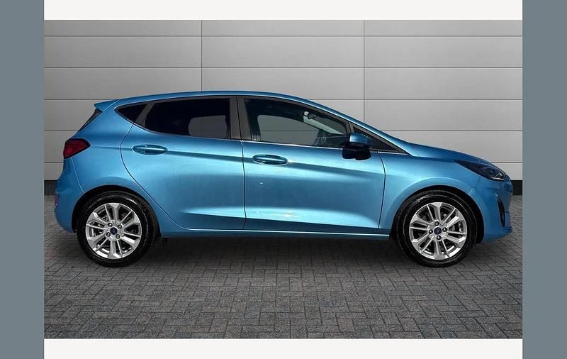Used Ford Fiesta Titanium 125 HP (91 kW) 2022 Blue Hatchback