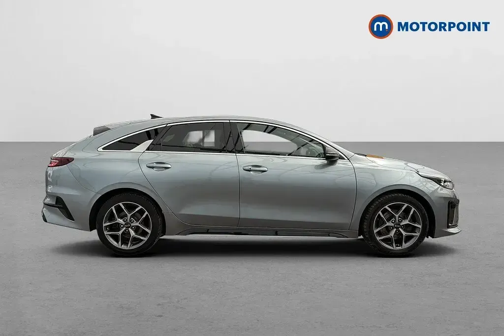 Used Kia ProCeed GT-Line 140 HP (102 kW) 2019 Silver Estate
