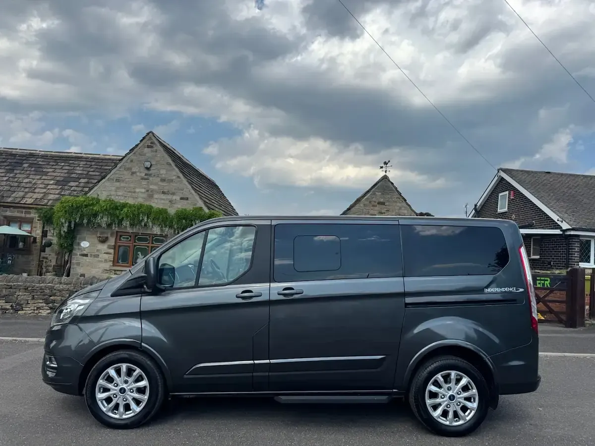 Used Ford Tourneo Custom Titanium 2019 Grey Van