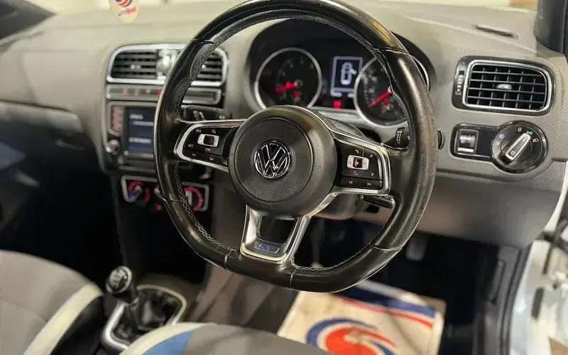 Used VW Polo BlueGT 150 HP (110 kW) 2016 White Hatchback