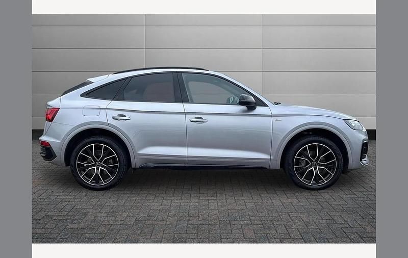 Used Audi Q5 Sportback Black Edition 204 HP (150 kW) 2024 Silver SUV