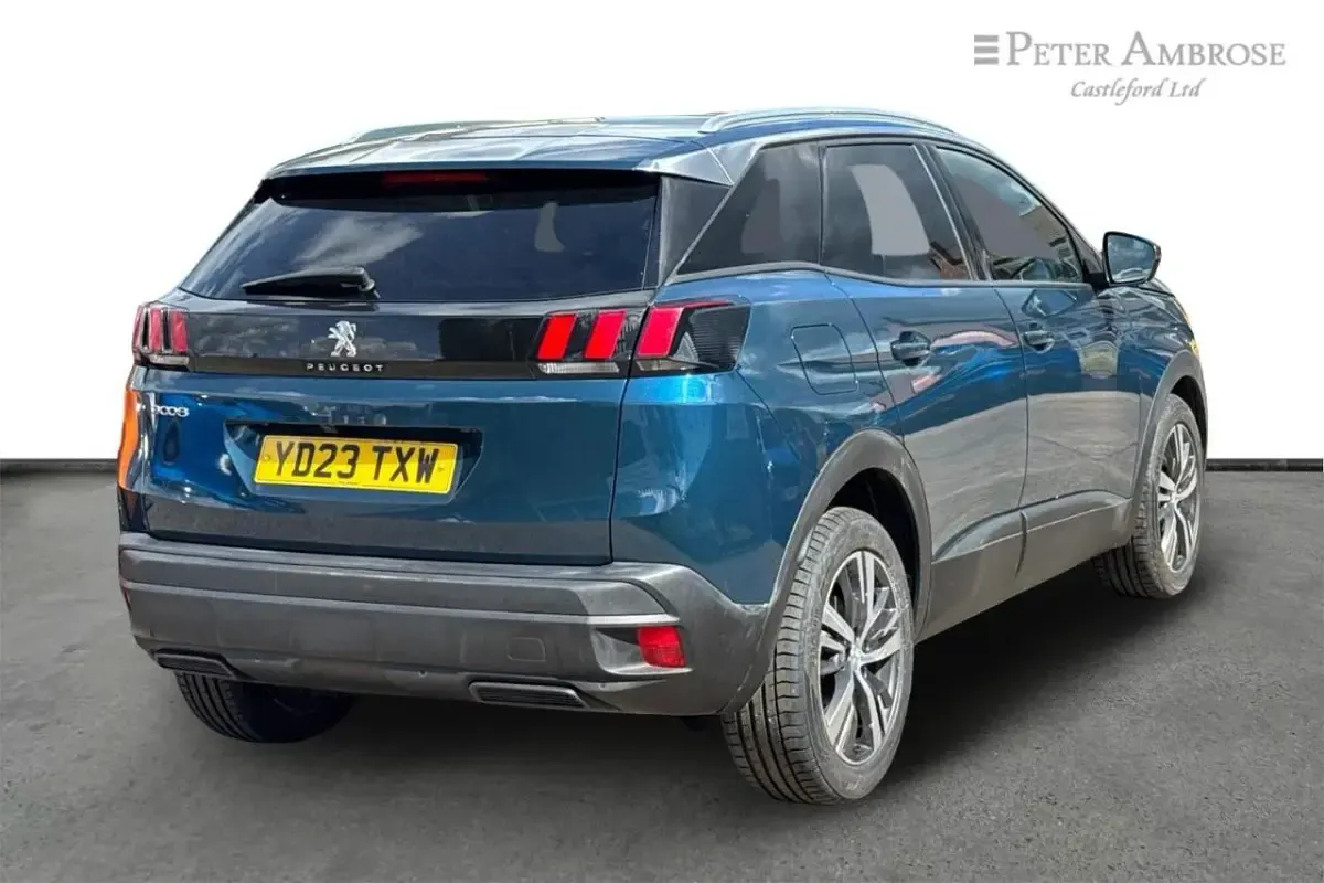 Used Peugeot 3008 Active+ 129 HP (94 kW) 2023 Blue SUV