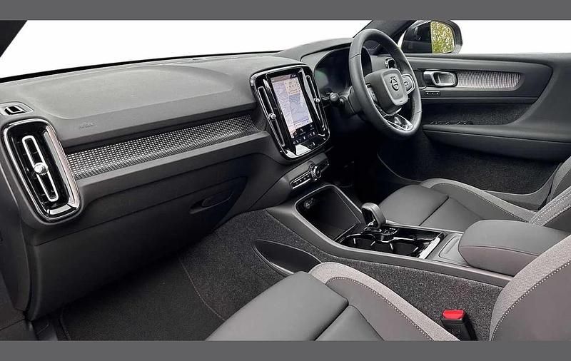 Used Volvo EX40 Ultra 185 kW (252 HP) 2025 Black SUV