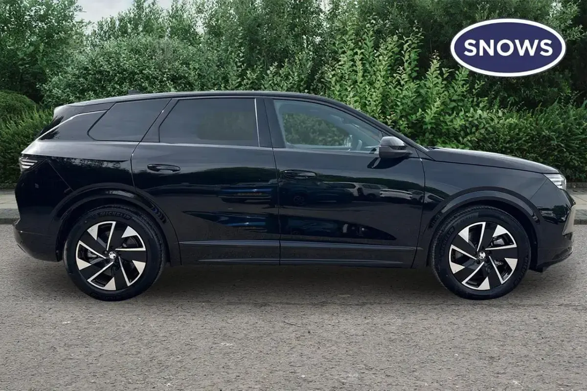 Used Vauxhall Grandland 156 kW (213 HP) 2025 Black SUV