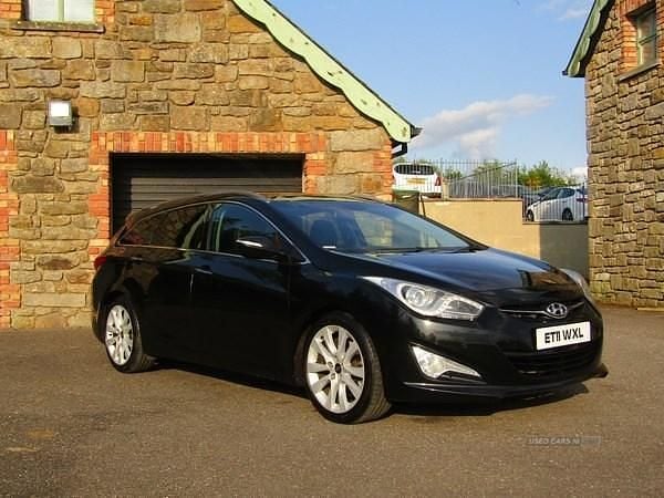 Black Used 2011 Hyundai i40 Premium Estate | £4,995 (Expensive) - Image 1/4