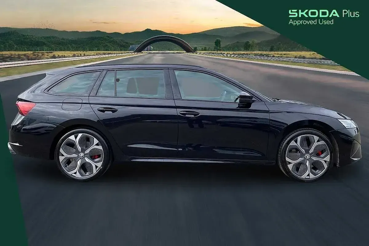 Used Skoda Octavia vRS 195 HP (143 kW) 2026 Black magic pearl effect Estate