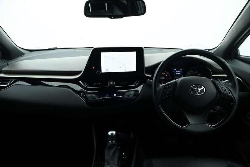 Used Toyota C-HR 180 HP (132 kW) 2023 Blue SUV