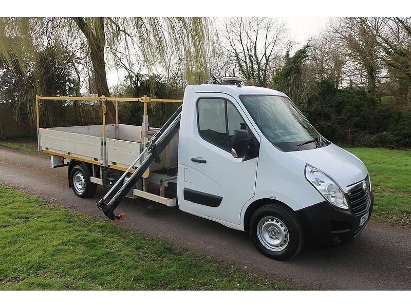 Used Vauxhall Movano 130 HP (95 kW) 2018 White MPV