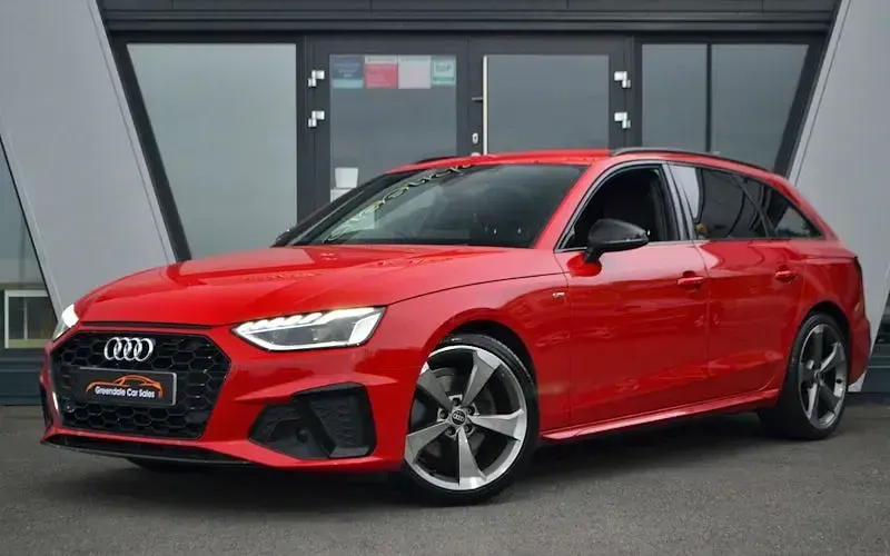 Begagnad Audi A4 Black Edition 150 HK (110 kW) 2021 Kombi
