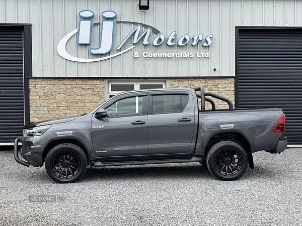 Used Toyota HiLux 204 HP (150 kW) 2023 Grey Pickup