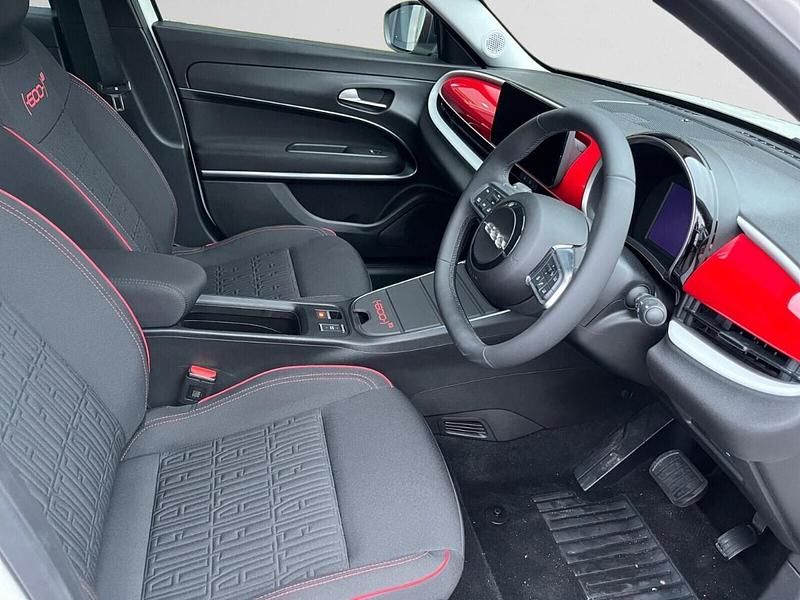 Used Fiat 600E Red 113 kW (154 HP) 2024 White SUV