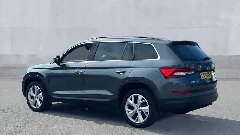 Used Skoda Kodiaq SE L 190 HP (139 kW) 2020 Scale silver metallic SUV