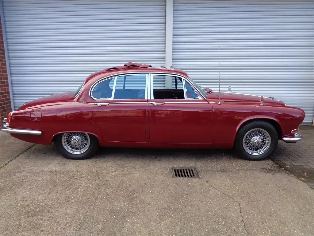 Used Daimler Sovereign 1968 Red Sedan