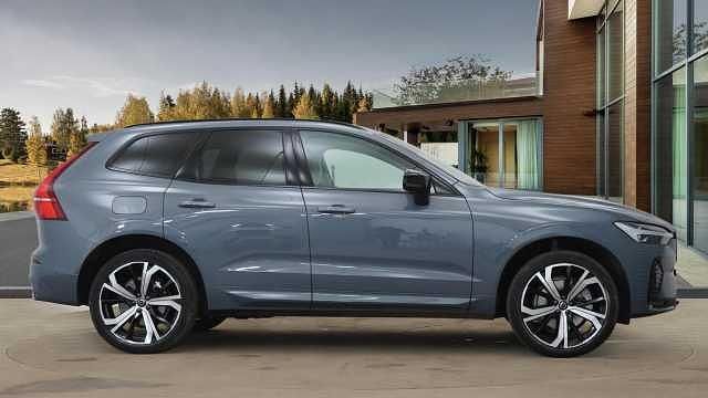 Used Volvo XC60 Ultimate 250 HP (183 kW) 2024 Grey SUV
