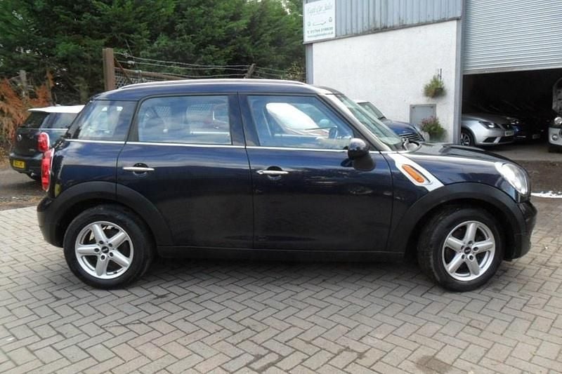 Used 2011 Mini Countryman SUV | £2,650 (Fair price) - Image 1/1
