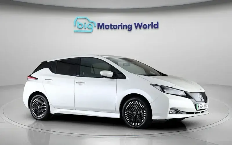 Used Nissan Leaf Tekna 110 kW (150 HP) 2024 White Hatchback