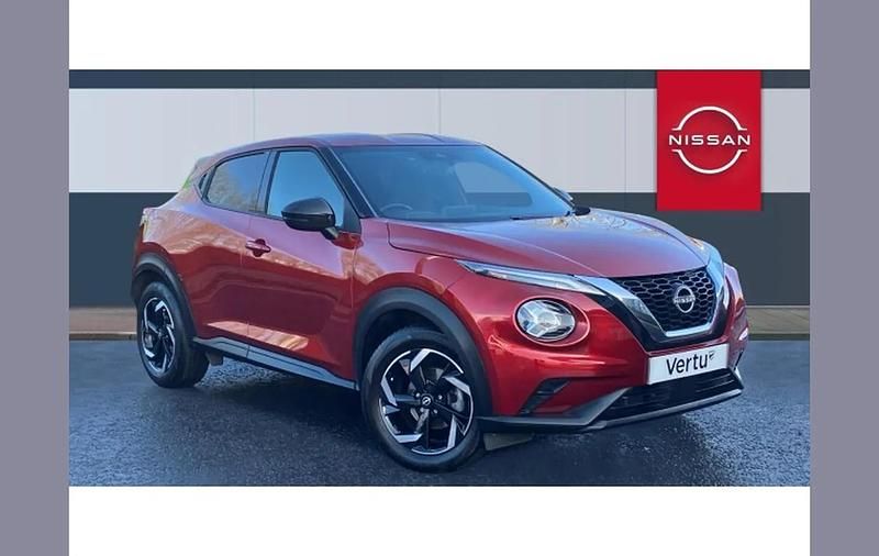 Used Nissan Juke N-Connecta 114 HP (83 kW) 2023 Red SUV