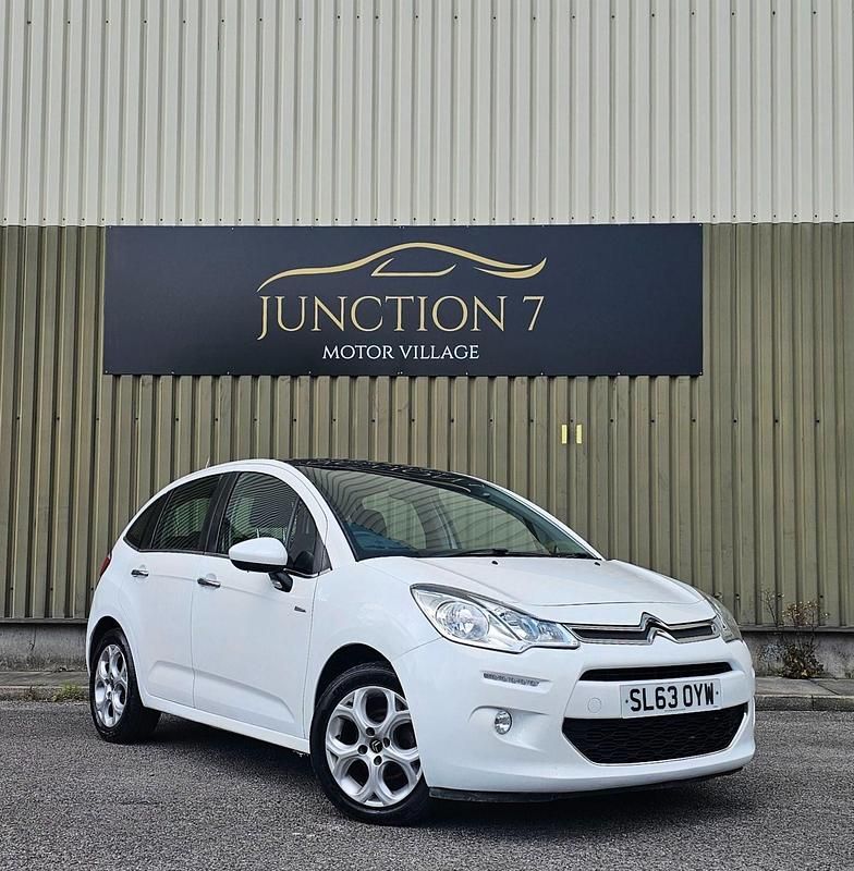 Used Citroën C3 Exclusive 90 HP (66 kW) 2013 White Hatchback